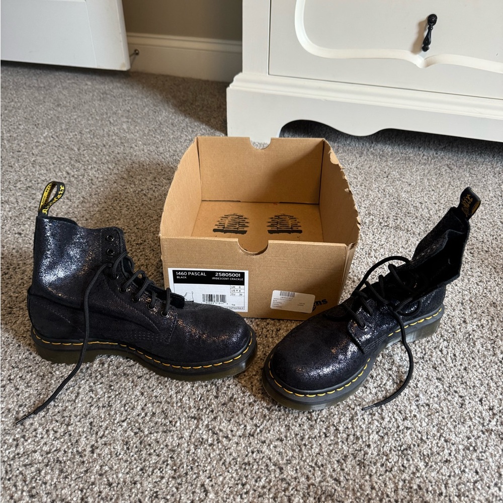 Dr. Martens Pascal Iridescent Crackle Black Glitter Boots NIB Women’s 8